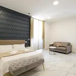 Cesare 14 3* Neapel
