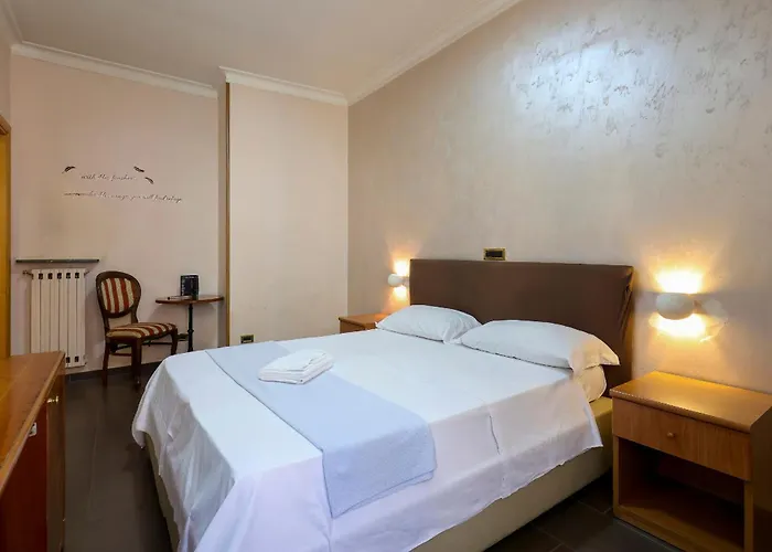 Hotell Cesare 14 Neapel